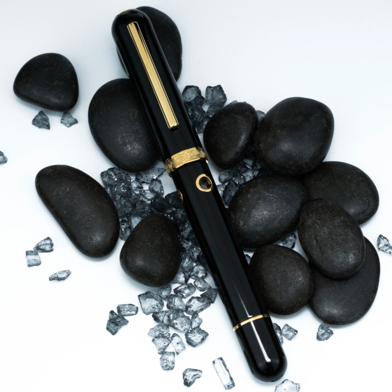 *Clearance* Nahvalur Nautilus Cephalopod Gold Fountain Pen