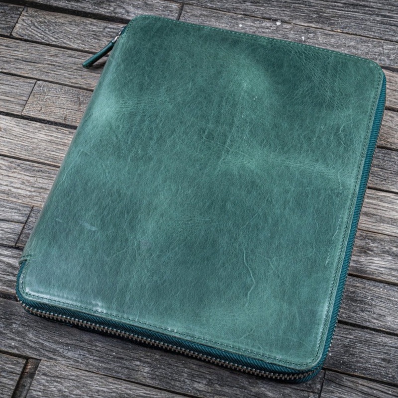 Galen Leather B5 Zippered Notebook Folio - Crazy Horse Forest Green