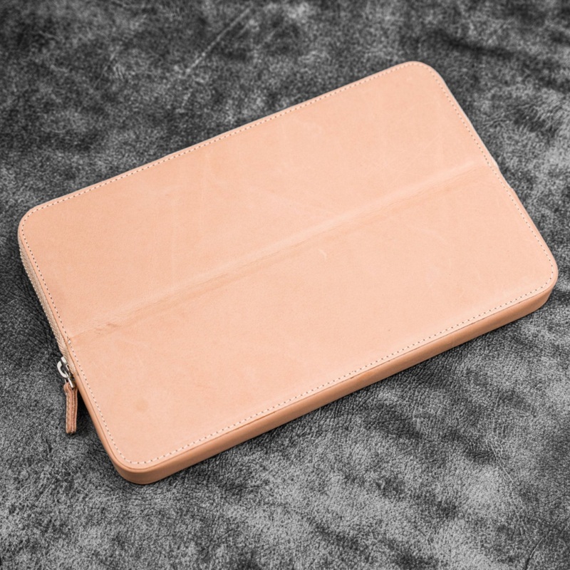 Galen Leather 12 Slot Zippered Magnum Opus Pen Case - Undyed (with Removable Pen Tray)