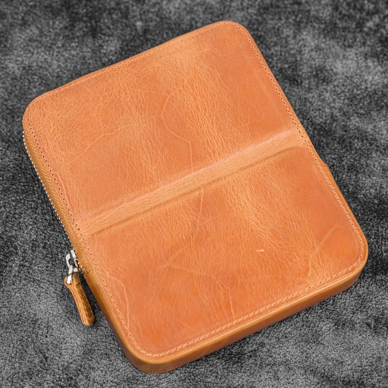 Galen Leather 6 Slot Zippered Magnum Opus Pen Case - Crazy Horse Honey Ochre