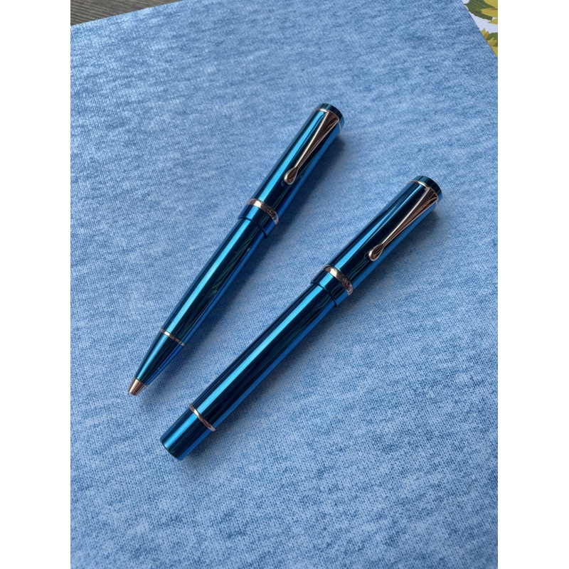 Conklin Duragraph Metal Fountain Pen - PVD Blue