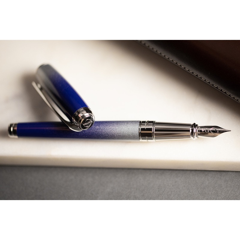 ST Dupont Line D Starburst Blue Fountain Pen